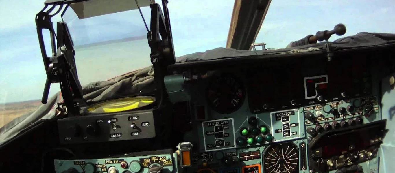 Βίντεο: Κόλαση πυρός από τα Su-24M του Χ.Χαφτάρ στην αεροπορική βάση αλ-Ουατίγια